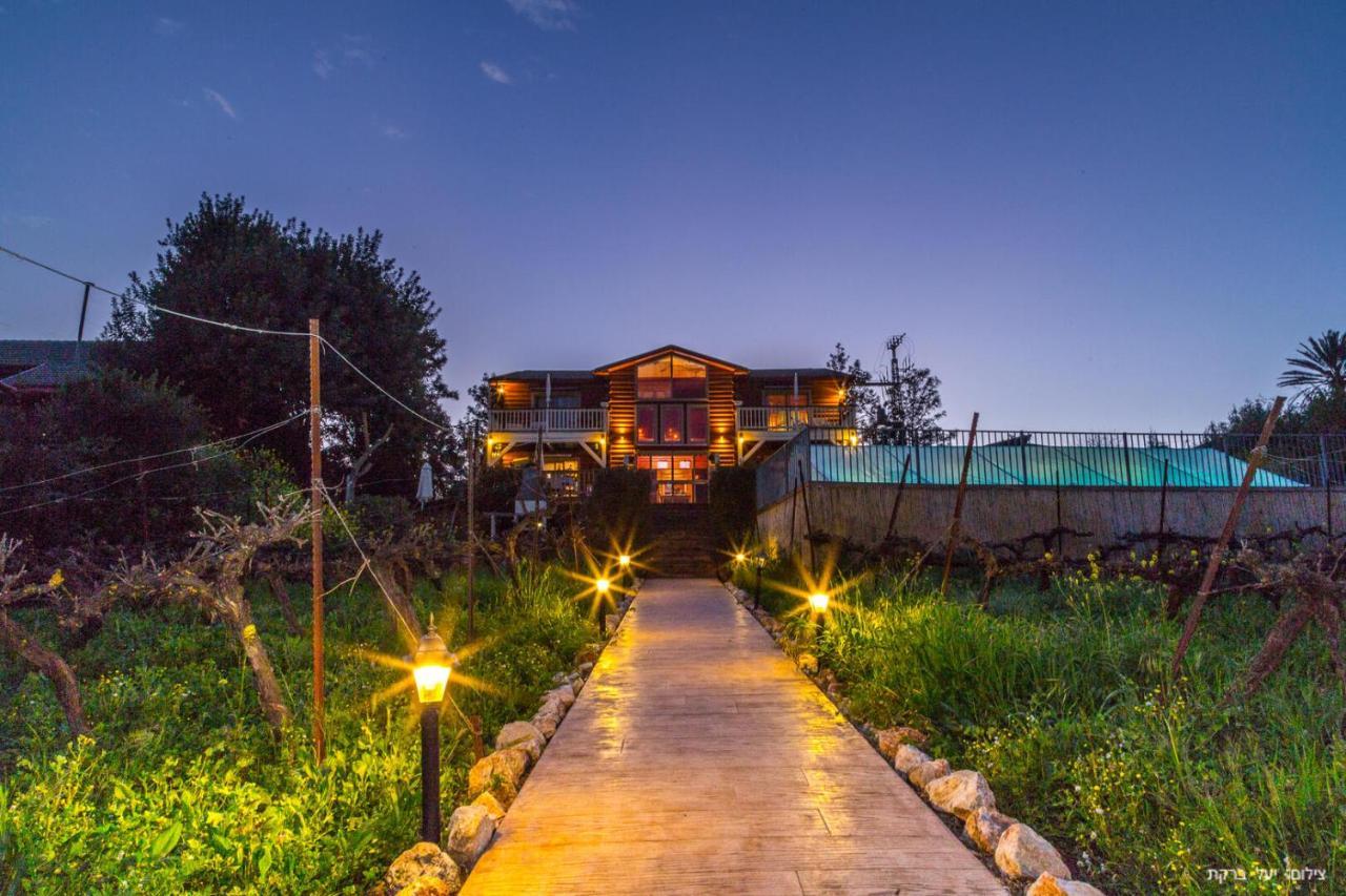 Vibe Naftali Estate Hotel Ramot Naftali Exterior photo